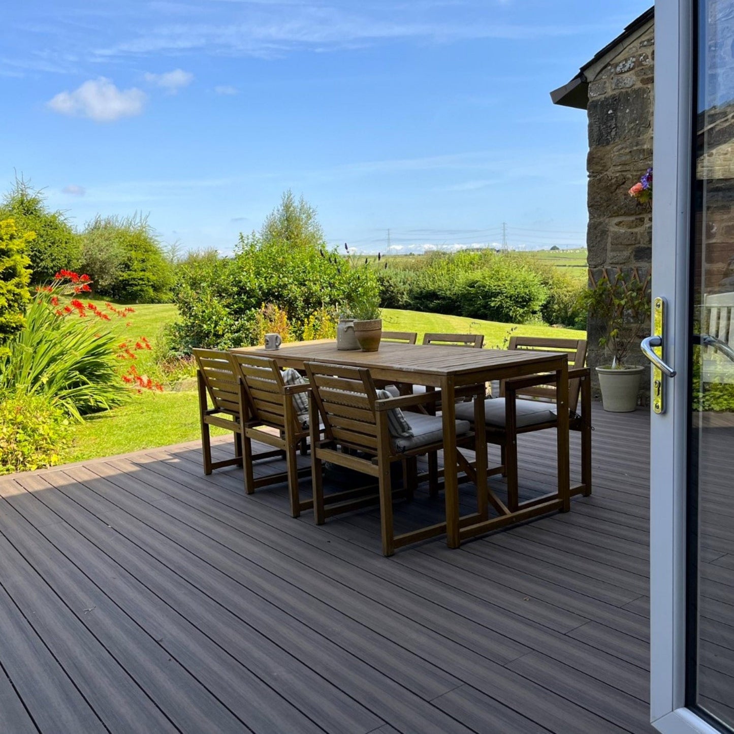 Deckorators® Voyage Decking